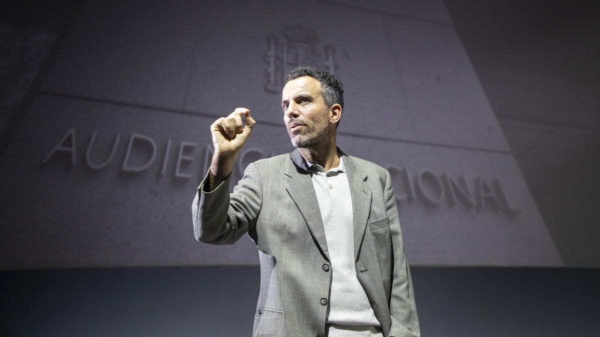 Kepa Errasti en la obra de teatro 'Desobedientes 18/98'