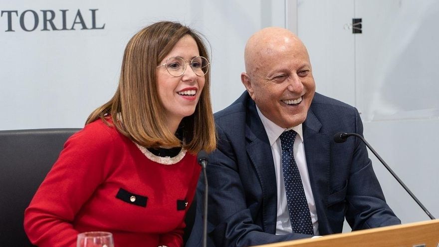 La CNMV pone el foco en el clan Tomás Olivo, el rey de los centros comerciales