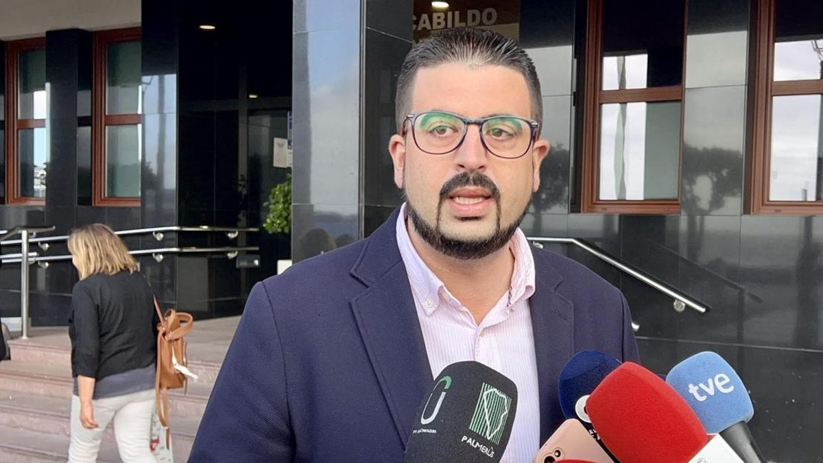 El PSOE rechaza “la utilización de los afectados por el volcán para abrir la mano con la implantación de nuevas viviendas vacacionales”