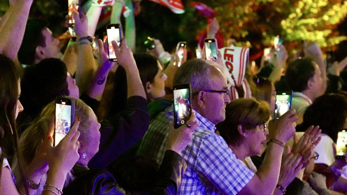 Celebración del ascenso de la Cultural a Segunda en Guzmán.