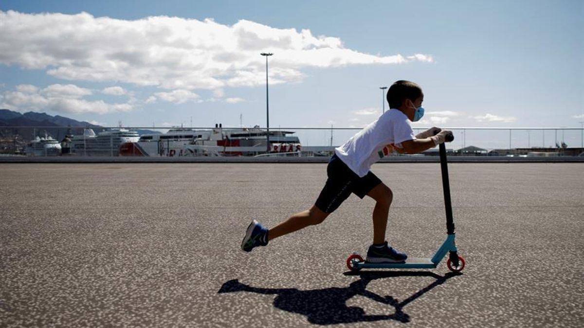 Los niños regresan a las calles de Canarias