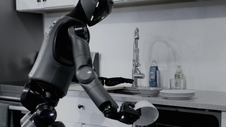 El nuevo robot Figure F.02 ya sabe cargar el lavavajillas y redefine lo que significa tener ayuda en casa