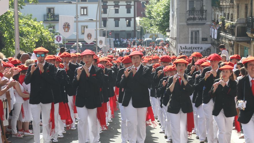 Una muesca más para la igualdad en el alarde de Irún: una nueva compañía igualitaria se suma a los desfiles