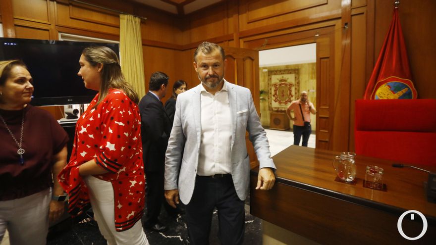 El primer concejal cordobés en activo detenido en el ejercicio de su cargo desde 1979