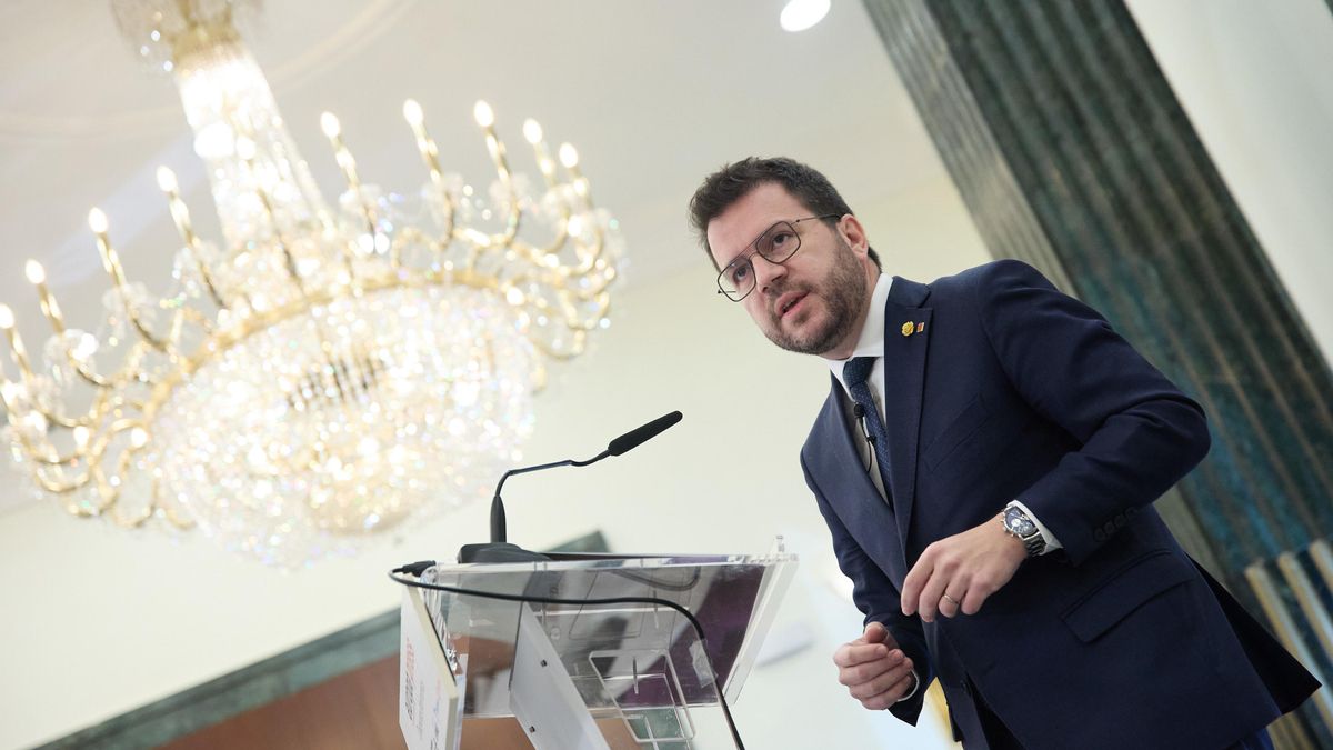 El presidente de la Generalitat de Catalunya, Pere Aragonès, interviene durante un desayuno informativo de Europa Press
