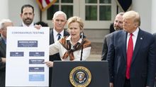 Donald Trump en la rueda de prensa de comité del coronavirus de la Casa Blanca el 13 de marzo.