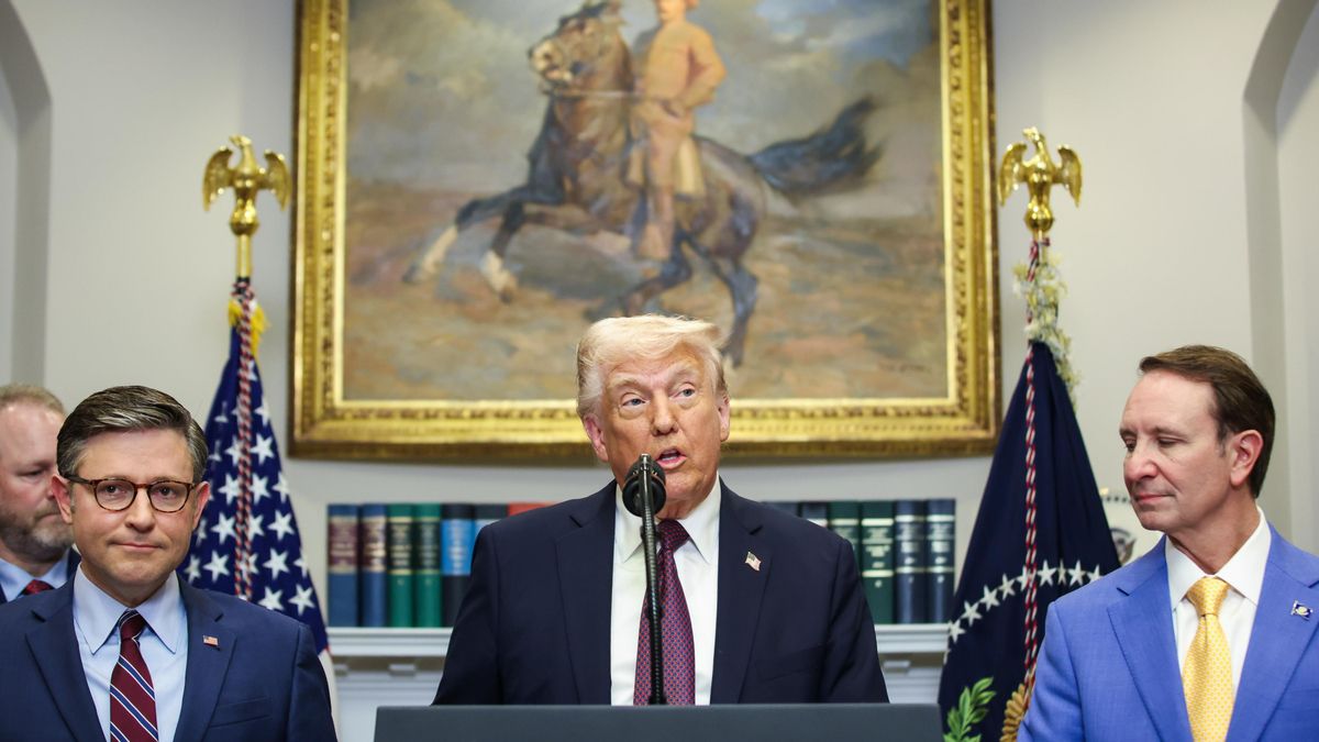 Donald Trump y el enviado de EEUU para Groenlandia, Jeff Landry (derecha), en una imagen de archivo.