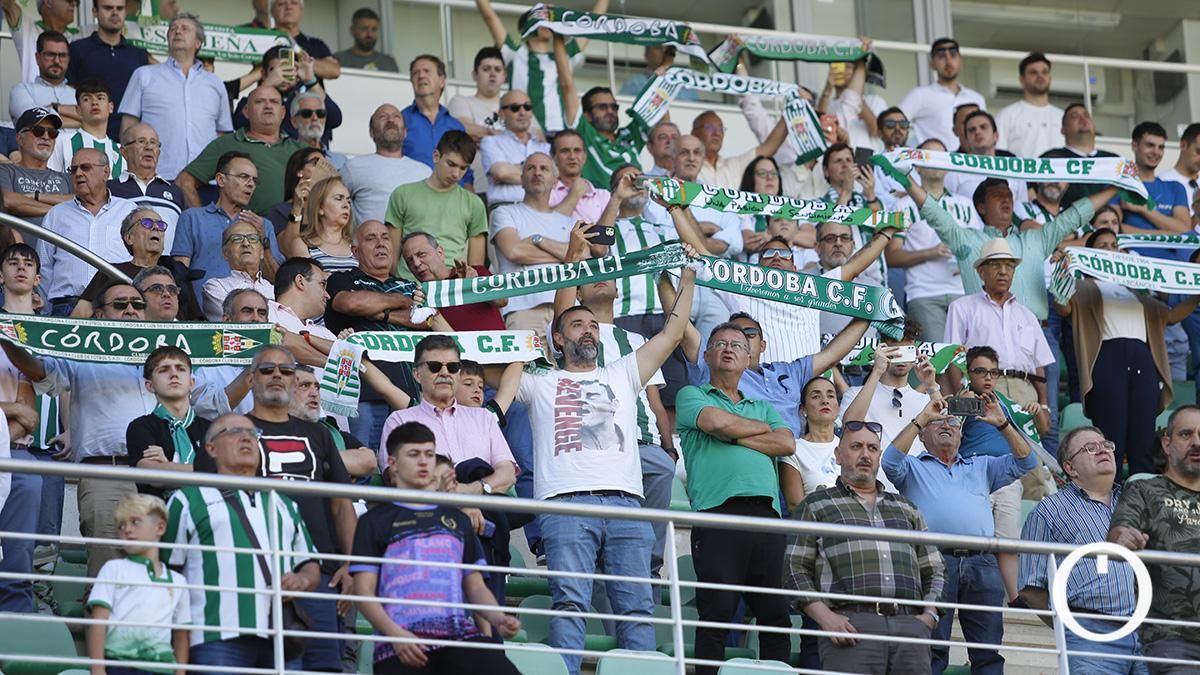 Grada Blanquiverde del encuentro entre el Córdoba CF y AD Mérida