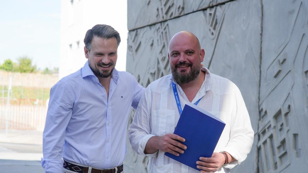 Manuel Naharro, reelegido presidente del PP de Badajoz con el 99% de los votos