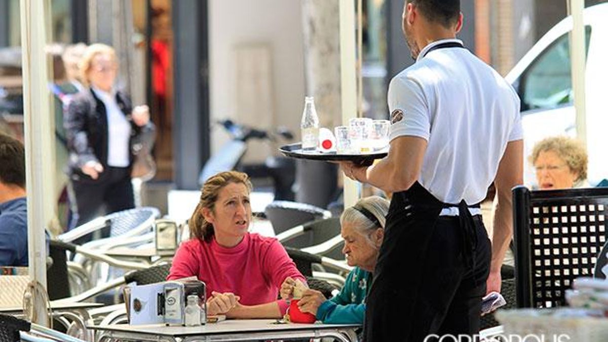 Los restaurantes y hoteles tiran de la subida del IPC en noviembre en Córdoba.