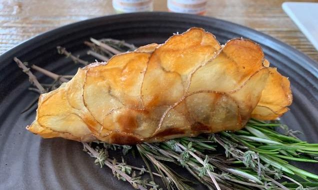 Gyoza de papa bonita, cochino y queso