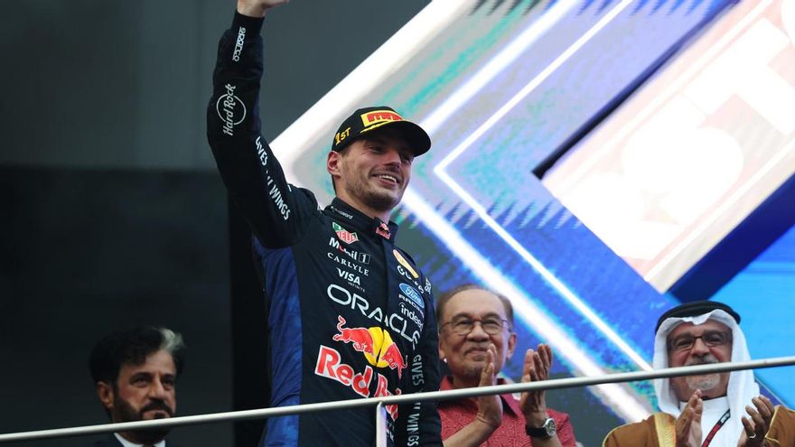 Verstappen vuelve a ganar y Alonso sorprende al puntuar: lo que deja el caótico GP De Bahréin de F1 en Malasia