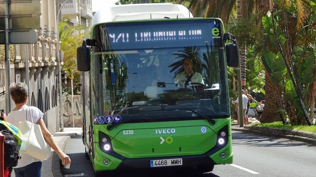 El cambio de hora afectará a varias líneas de guaguas de Titsa: consulta cuáles