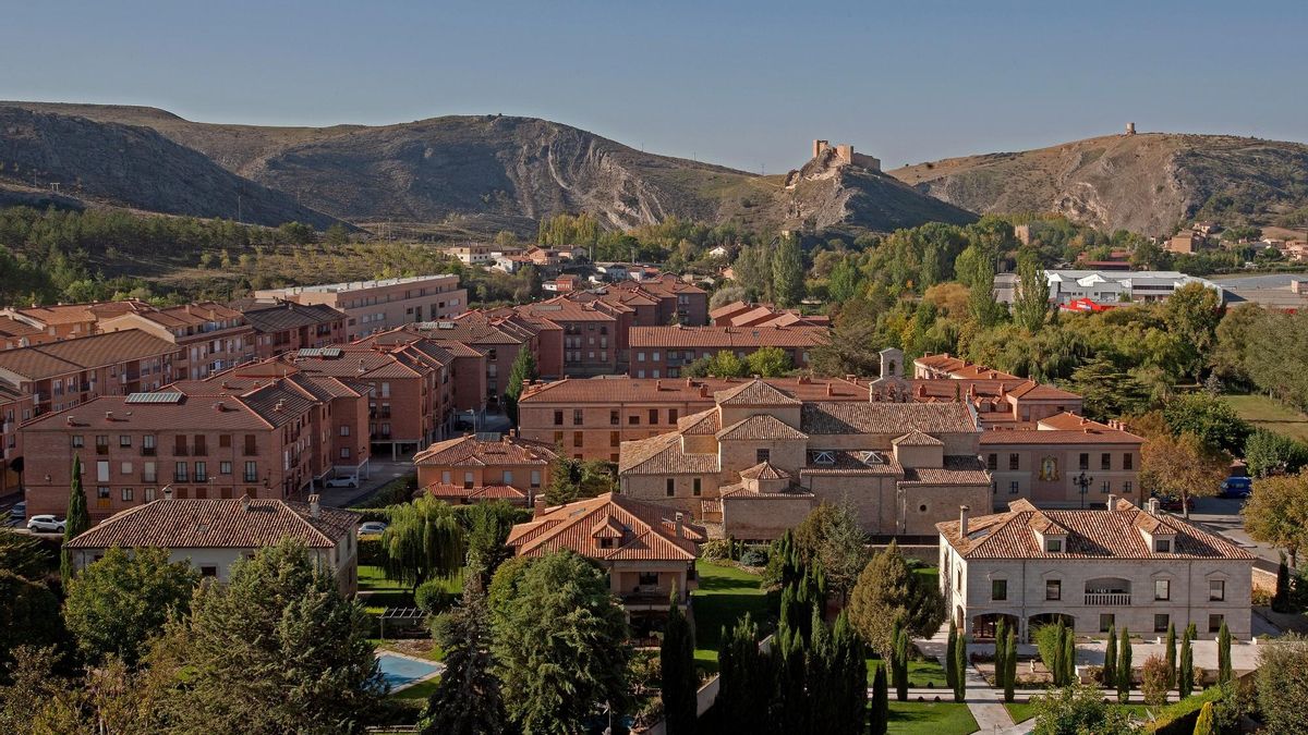 La villa monumental de Soria llena de patrimonio arquitectónico y donde se elige "el mejor torrezno del mundo"