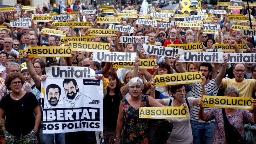 Los Jordis piden "no renunciar a la libertad" sea cual sea la sentencia
