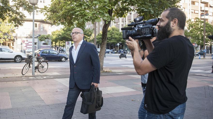 El Gobierno vasco se escuda en la protección de datos para no informar de lo que paga a Alfredo de Miguel, condenado a 13 años por corrupción