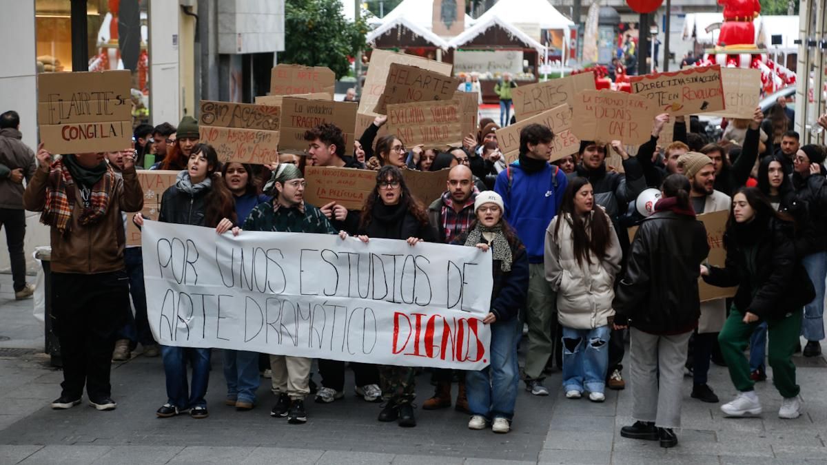 "Somos actores, no pingüinos": los estudiantes de arte dramático recrudecen la protesta
