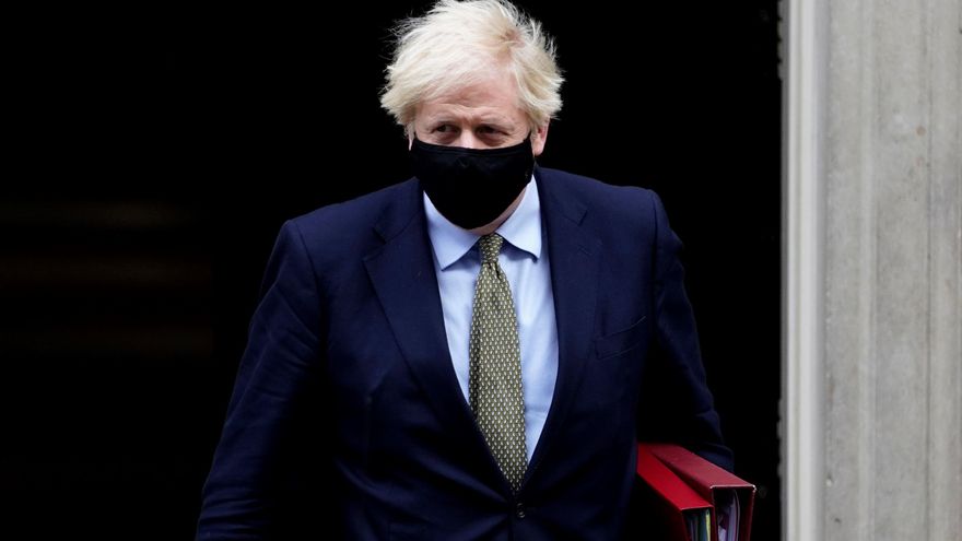 Boris Johnson ordena el confinamiento de Inglaterra: solo se puede salir para trabajar, estudiar o pasear