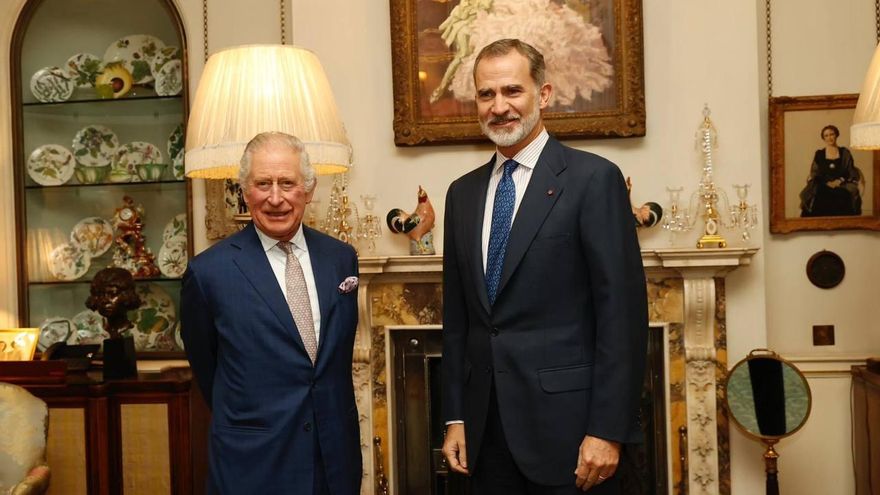 El rey Carlos III y Felipe VI