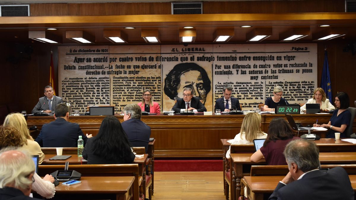 Comisión de investigación sobre la DANA en el Senado, este martes.