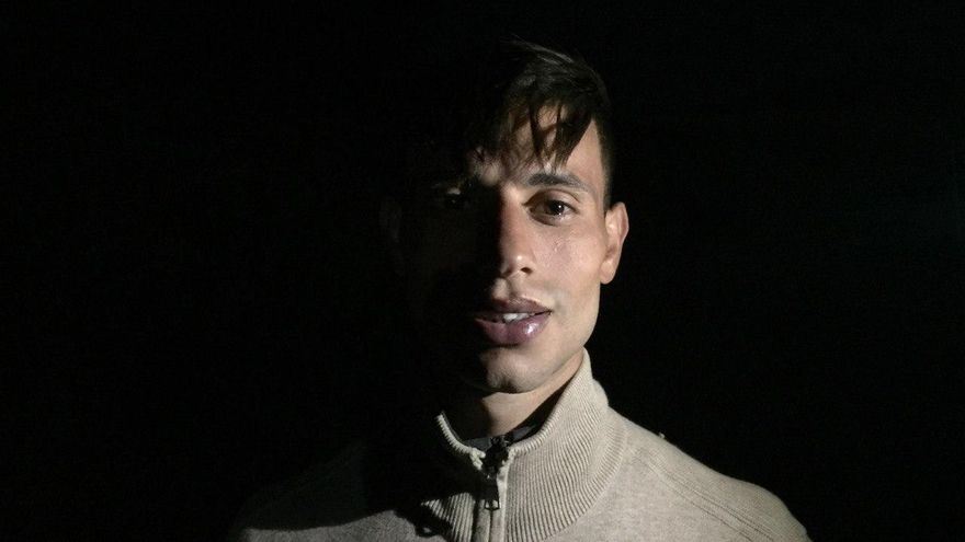 Reda, en un monte de Ceuta, antes de pasar la noche al raso el pasado sábado.