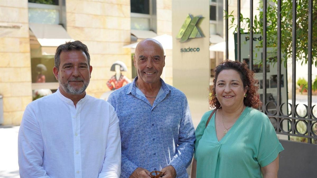 El PSOE se reúne con el comité de empresa de Sadeco para "unir fuerzas y frenar su privatización"
