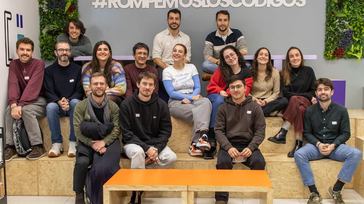 Varios de los integrantes de la ECAP