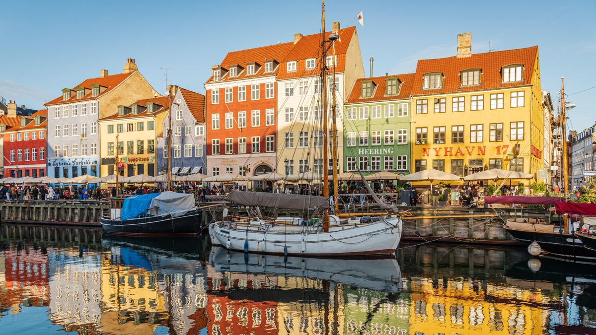 Toda ruta por Copenhague debe incluir una buena parada en Nyhavn.