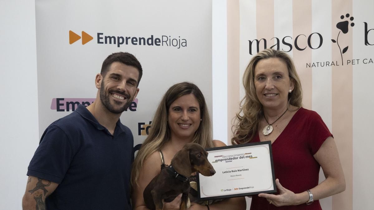 Una quemadura en las patas de su perro le llevó a crear la primera marca riojana de dermocosmética canina