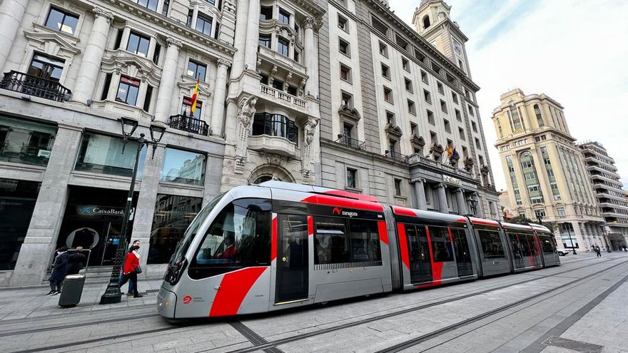 150.000 oferentes el Día del Pilar y el Tranvía de Zaragoza en huelga: el PSOE pide a la alcaldesa que no se "inhiba"