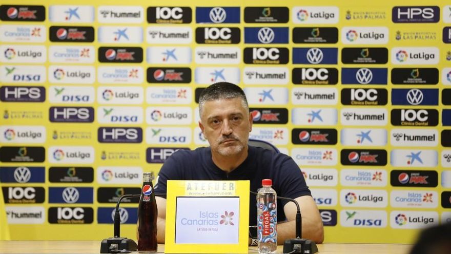 Pimienta exige "más velocidad" y estar "más finos" ante el Burgos