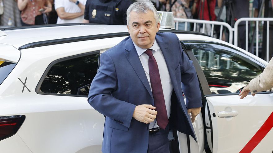 El ex secretario de organización del PSOE Santos Cerdán a su llegada al Tribunal Supremo en una imagen de archivo. EFE/ Sergio Pérez