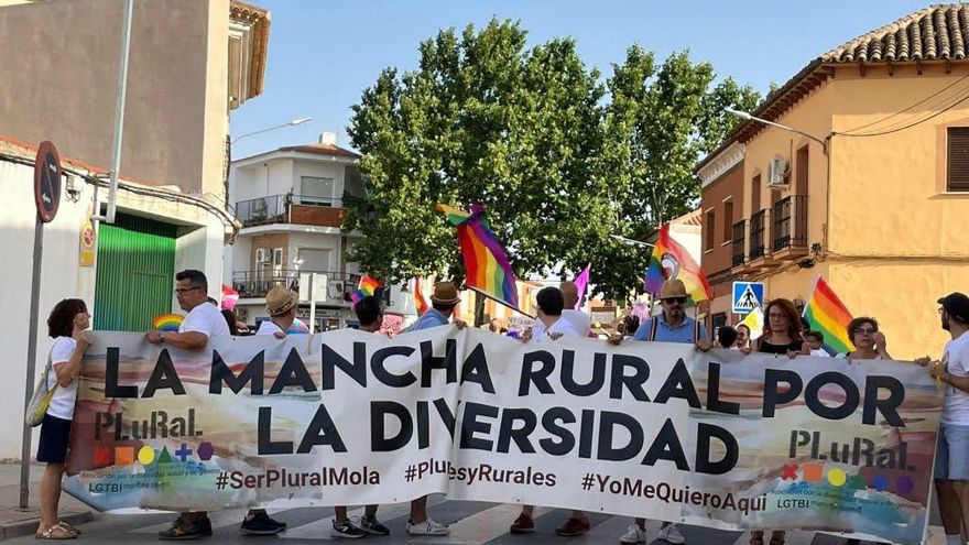 Las movilizaciones por el Orgullo LGTBI regresan al entorno rural del corazón de la Mancha