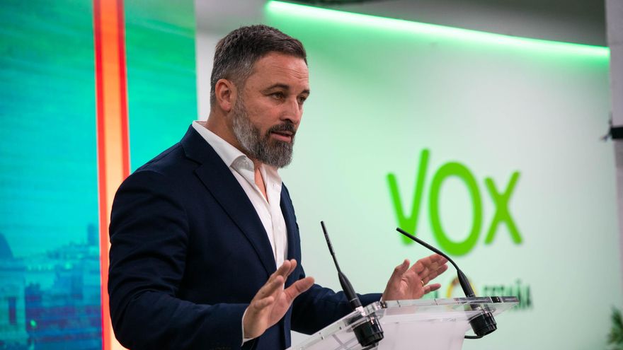 El líder de VOX, Santiago Abascal, durante una rueda de prensa en la sede de su partido