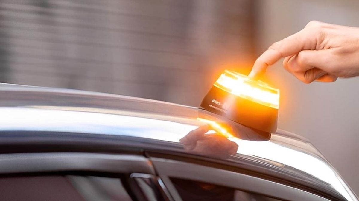 La Diputación de León licita in extremis la compra de 300 balizas V16 para que su flota oficial cumpla la nueva obligación