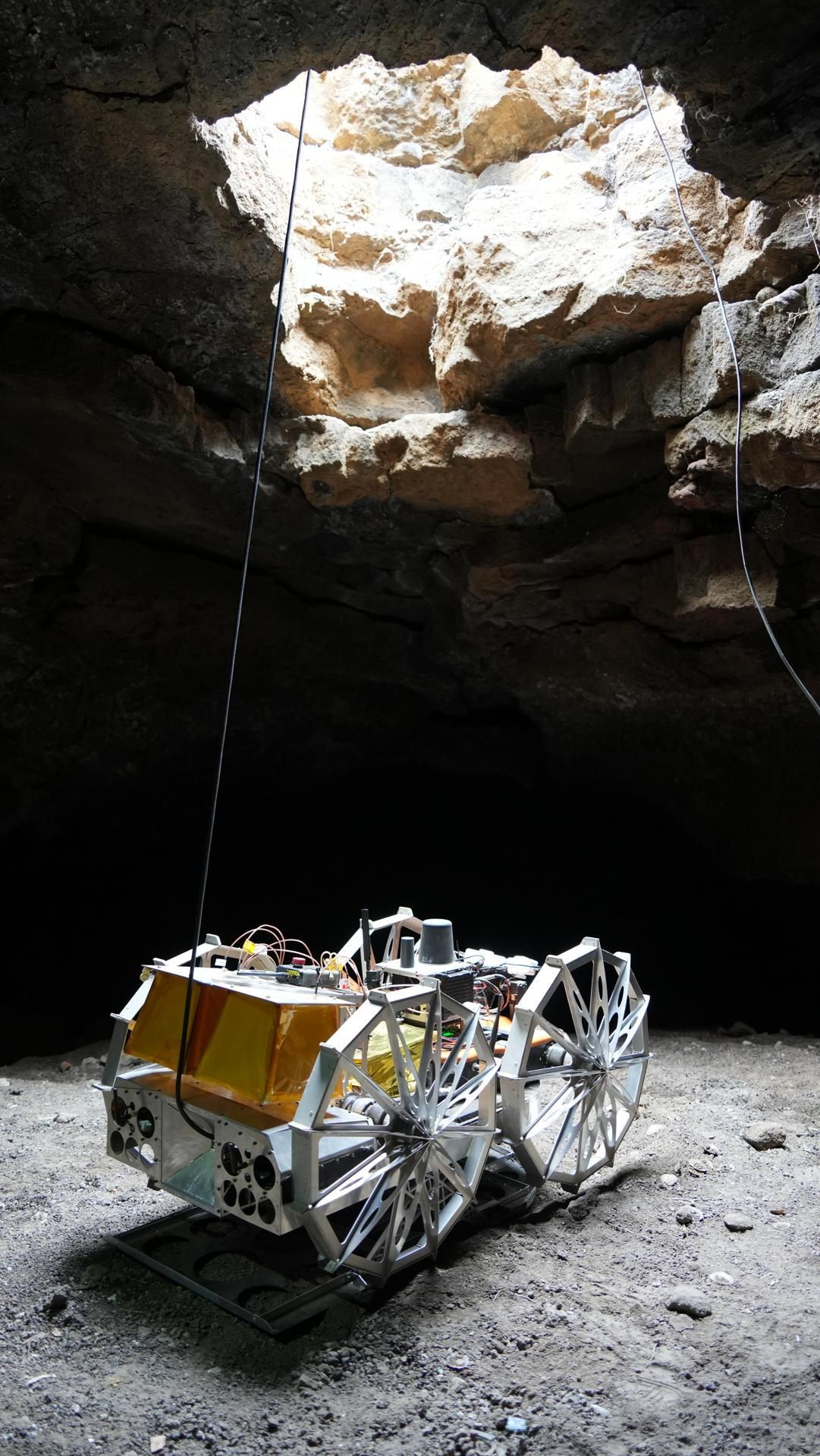 Un equipo de investigadores ha ideado un sistema robótico que cartografía y recrea en 3D estas redes volcánicas subterráneas.