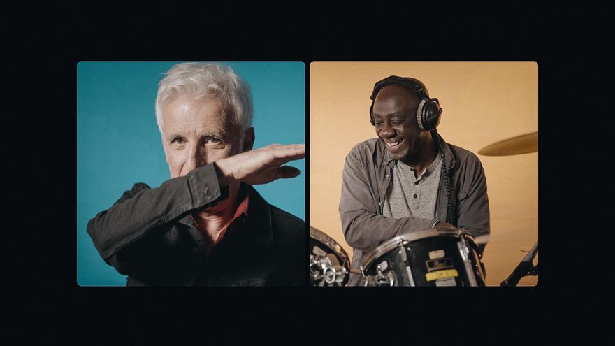 Kiko Veneno se echa "un cantecito" en el Festival de Sevilla al ritmo de 'Un día Lobo López'