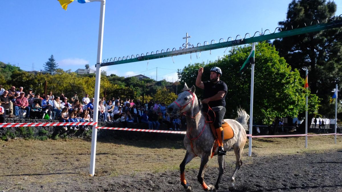 El Paso celebra la Fiesta de la Cruz de Las Canales