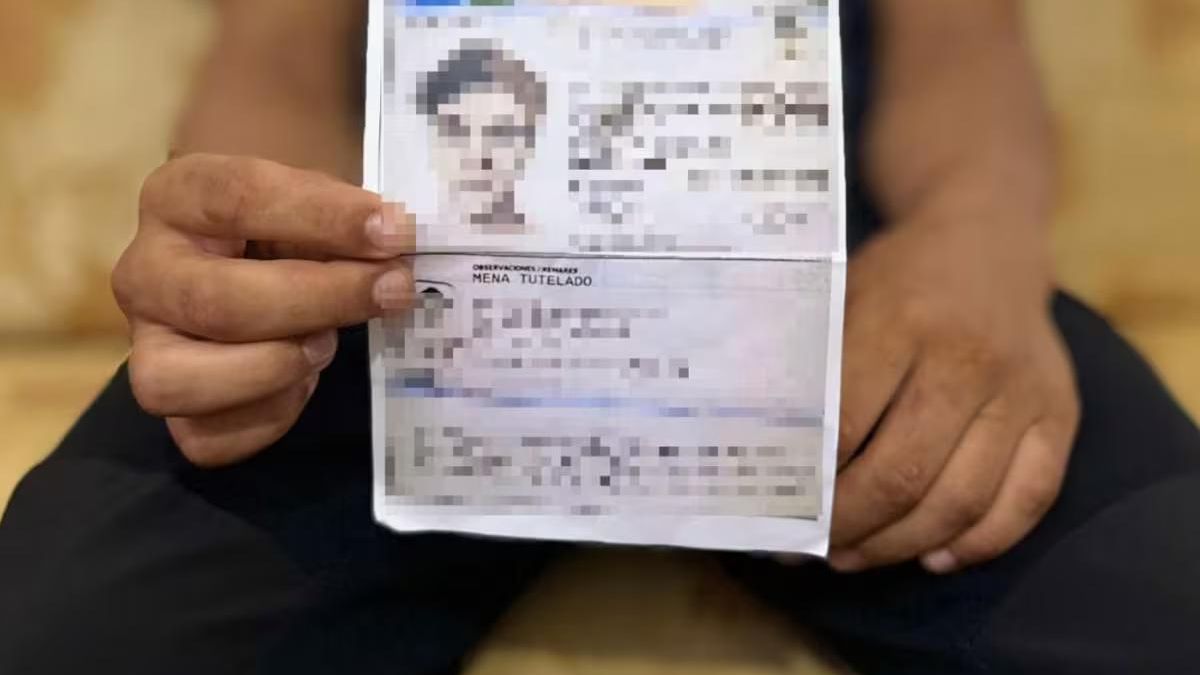 Un menor tutelado casi dos años en Ceuta denuncia en los juzgados su expulsión ilegal por "militares y Guardia Civil"