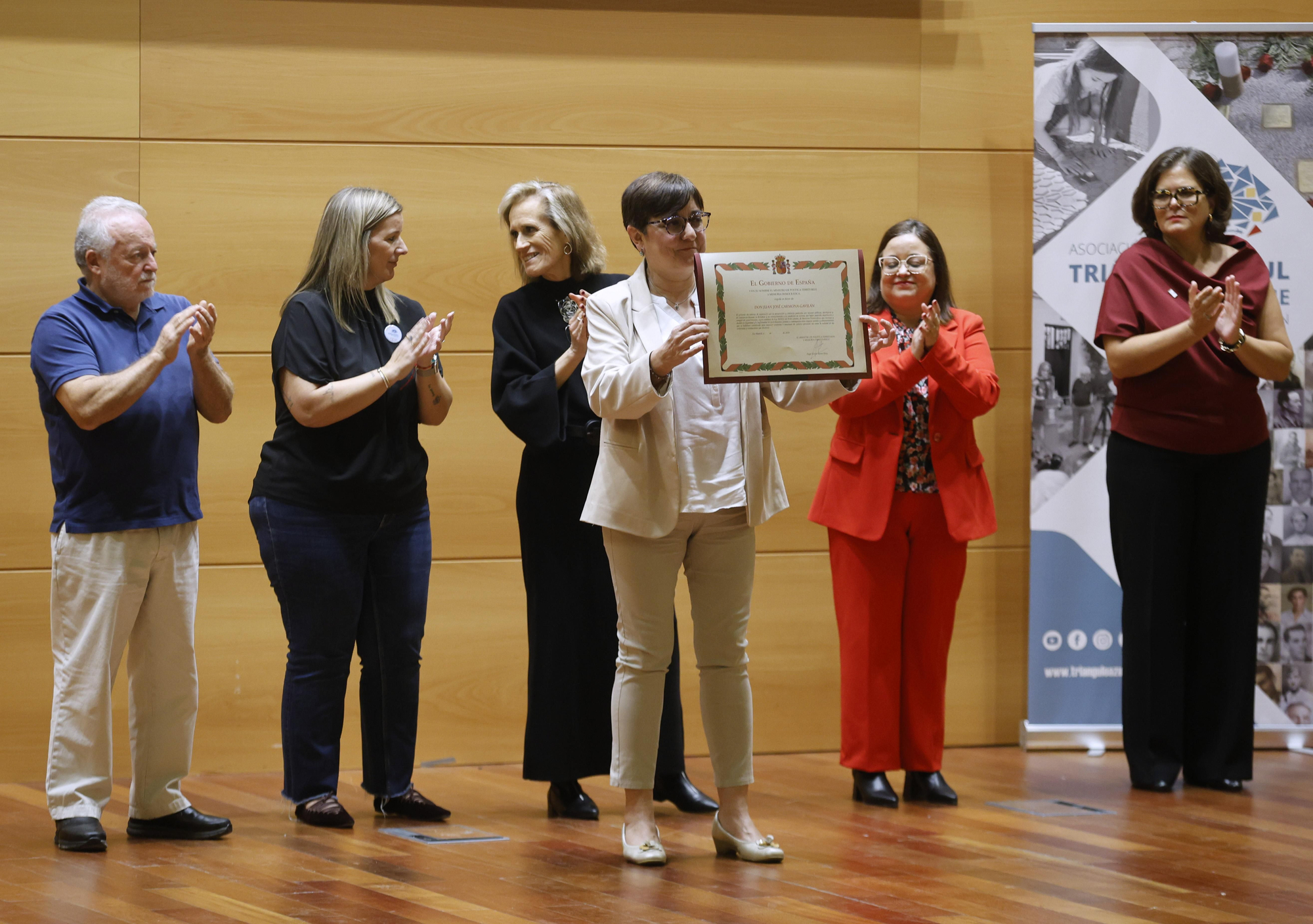 Acto de reconocimiento y reparación a represaliados por el franquismo y deportados a campos nazis