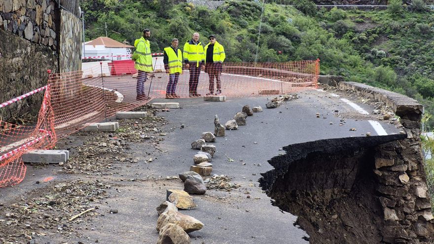 Una de las carreteras afectadas en la cumbre de Gran Canaria por la borrasca Therese.