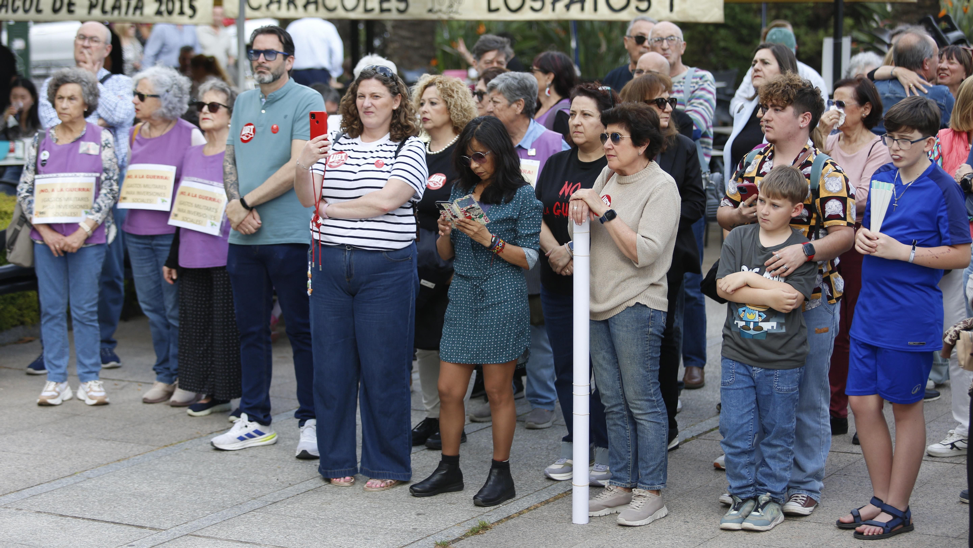 La Plataforma Cordobesa contra la Violencia a las Mujeres sale a la calle para decir 'Basta ya', tras el asesinato de Tulia en el barrio de La Fuensanta