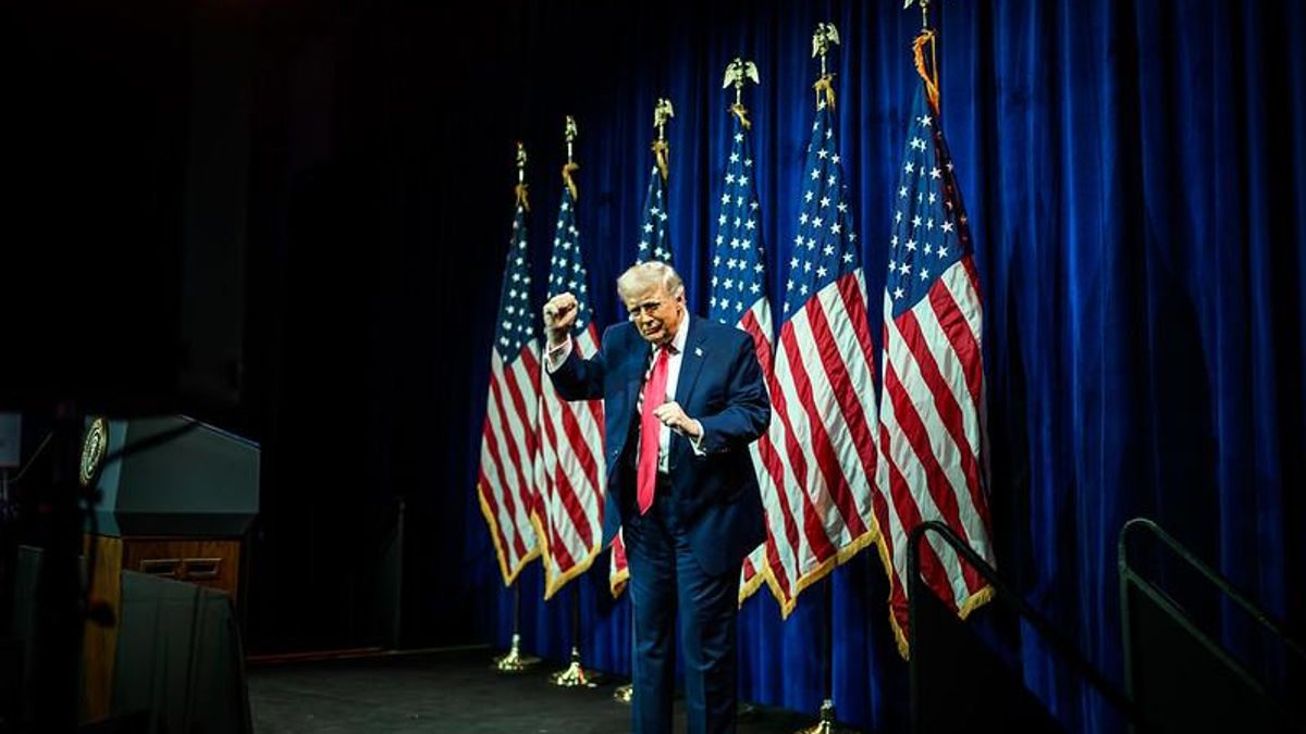 Trump baila durante un acto en Washington el pasado 6 de enero. Daniel Torok / Casa Blanca