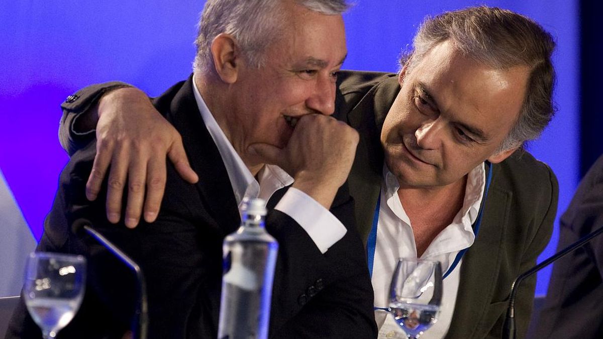 Javier Arenas y Esteban González Pons (PP Andaluz) /EFE