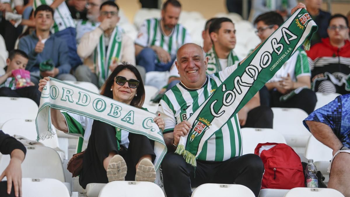 Grada Blanquiverde del Córdoba CF - CD Mirandés