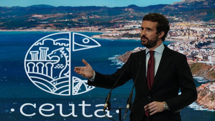 Casado, este jueves, en el stand de Ceuta de Fitur.