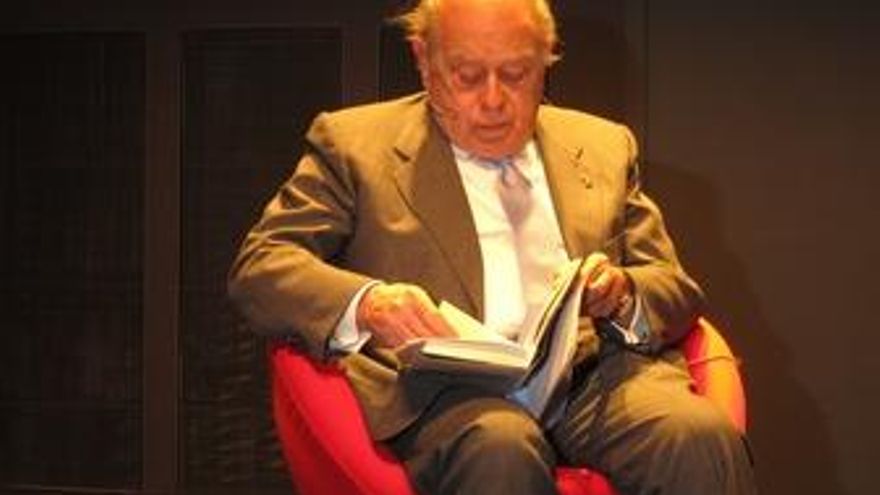 El juez sienta en el banquillo a la familia Pujol e impone una fianza de 7,5 millones al primogénito