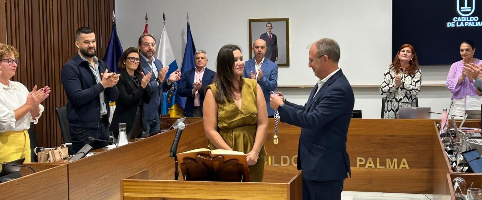 Mónica Gómez Curiel toma posesión como consejera del Cabildo de La Palma.
