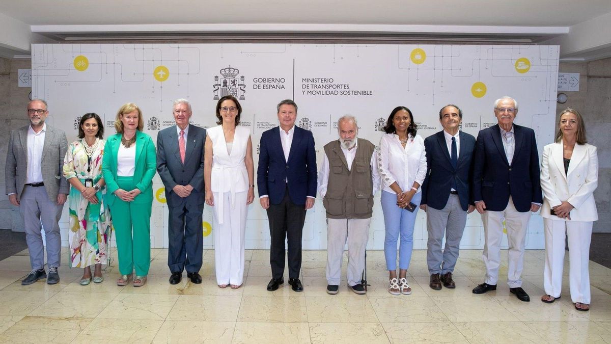 Jurado del Premio Nacional de Ingeniería Civil.