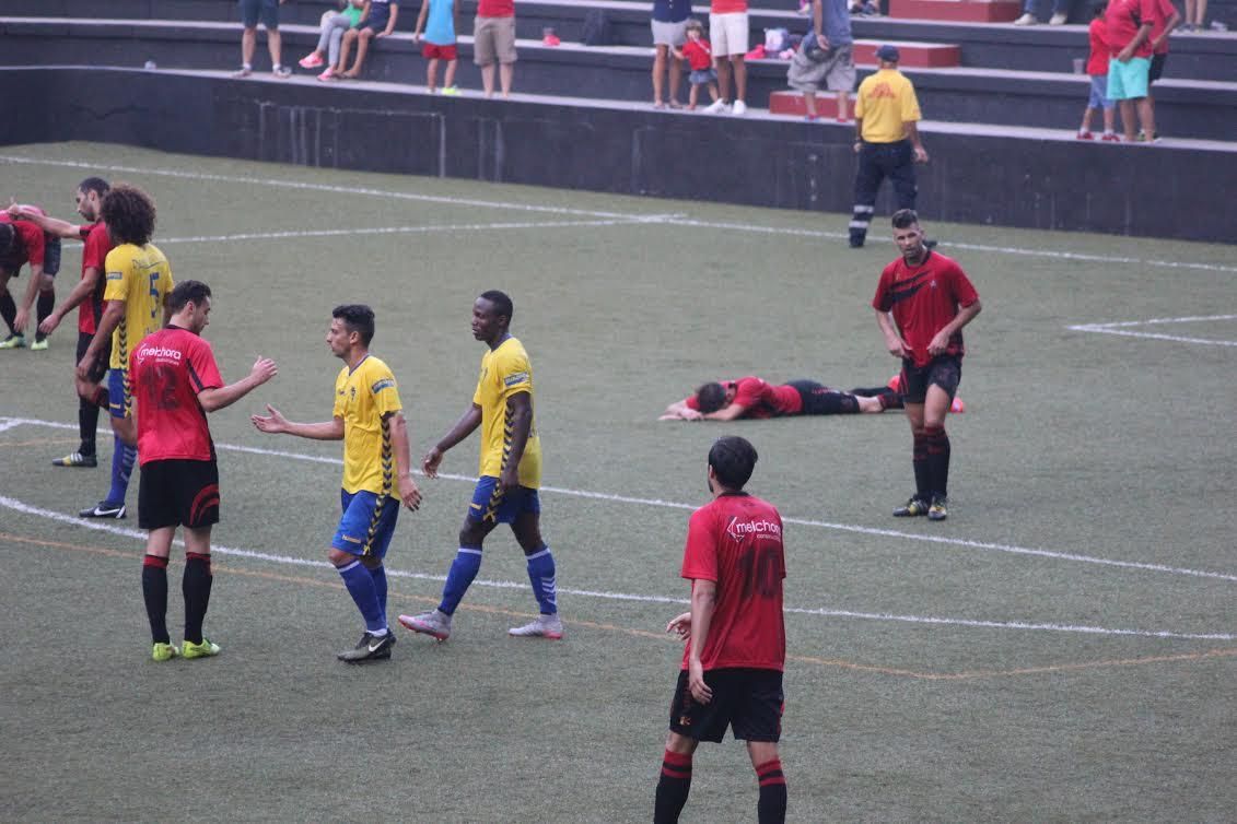 Los jugadores realizaron un gran esfuerzo físico. Foto: JOSÉ AYUT.